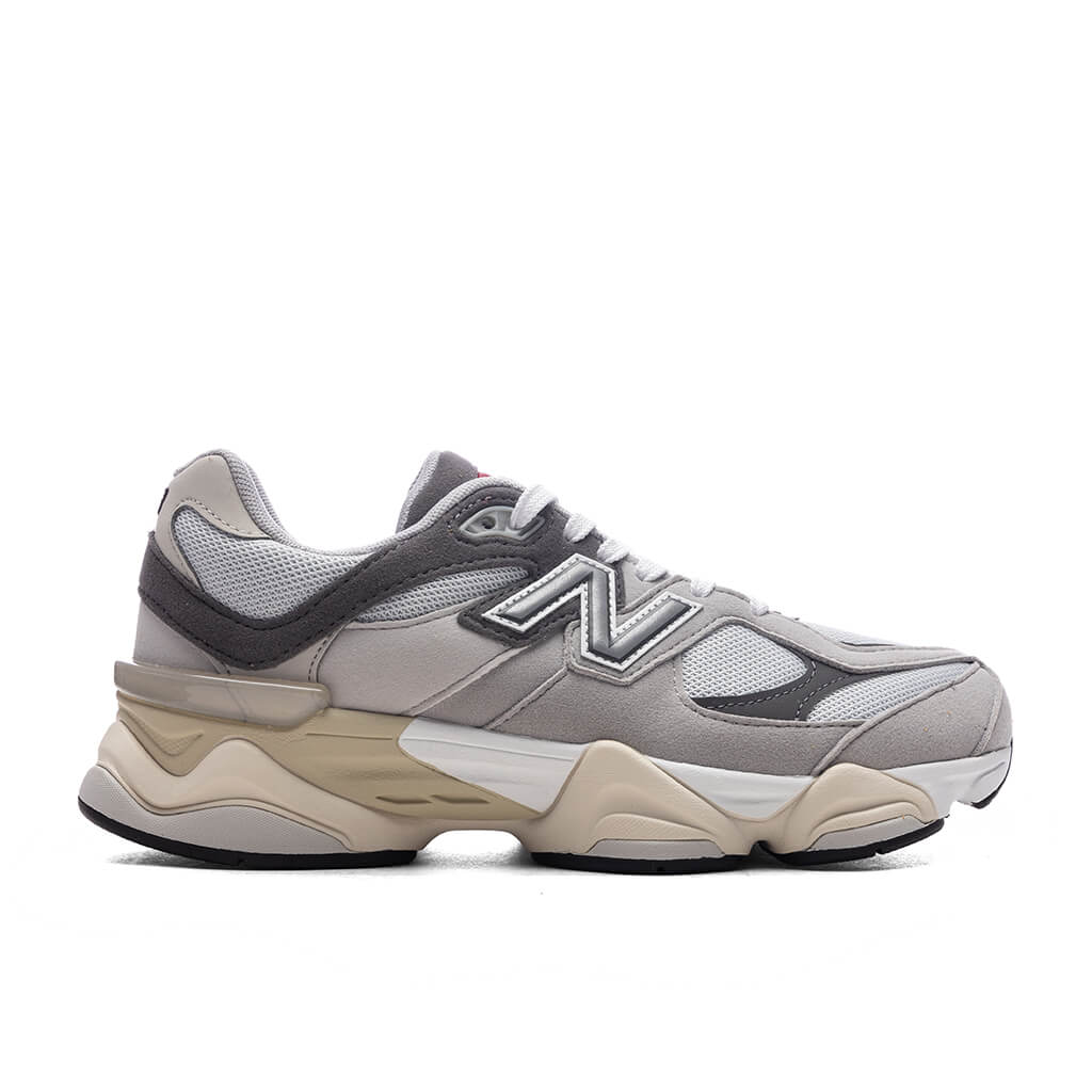 9060 (GS) - Raincloud/Castlerock